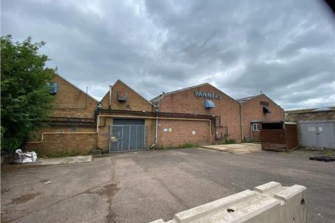 Warehouse to rent, Gregory Street, Sudbury, Suffolk, CO10