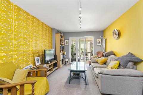 2 bedroom apartment for sale - Princes Road, Teddington