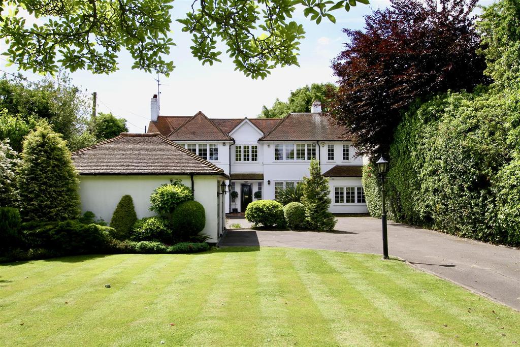 Hall Road, Rochford 5 bed detached house £1,700,000