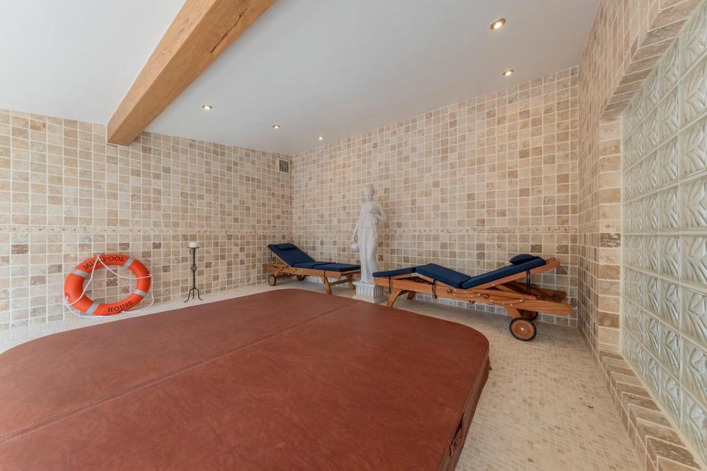 Mill Pool House-017.JPG