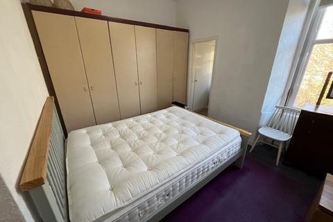 undefined, 3/1, 4 Cunningham Street, Dundee DD4 6QR