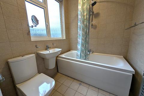 1 bedroom flat to rent, Leith Close, Kingsbury, London, NW9