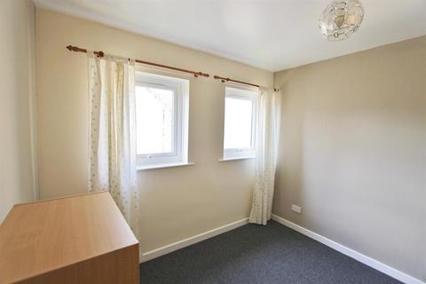 44 Broom Walk, Sheffield, S3 7XE