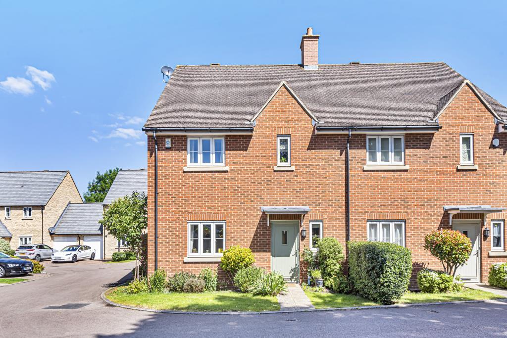 Yarnton, Kidlington, OX5 3 bed semidetached house for sale £440,000