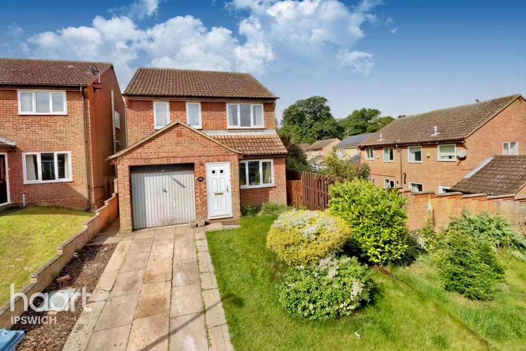 Lavenham Road, Ipswich 3 bed detached house for sale £280,000
