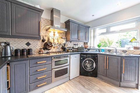 51 Dovecote Lane, Lees, Oldham, OL4 4SN