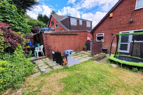 51 Dovecote Lane, Lees, Oldham, OL4 4SN