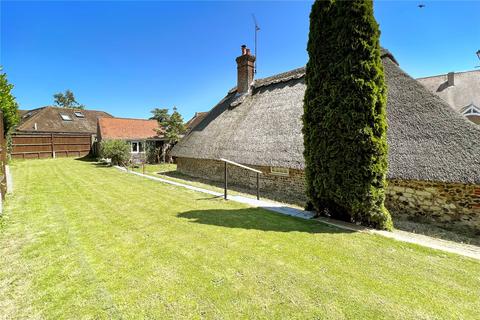 Peartree Cottage Arundel Road, Angmering, Littlehampton, BN16 4JR
