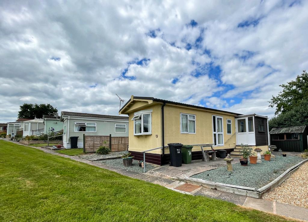 Glenmore Park, off Ross Road, Hereford 1 bed park home £60,000