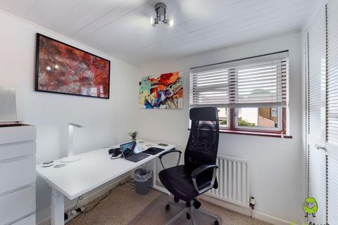 4 East Road, Welling, DA16 3DT