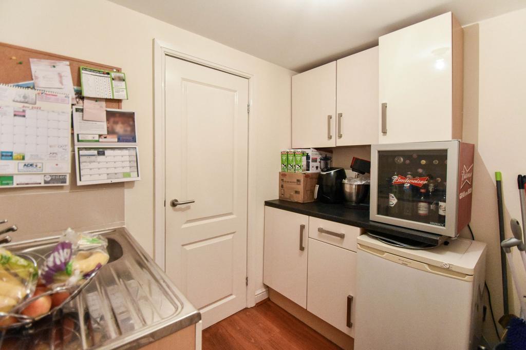 Second Kitchen