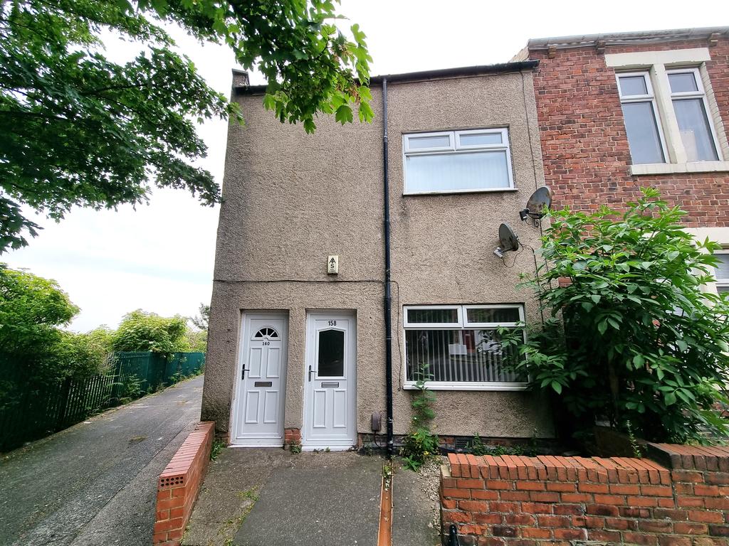 Chirton West View, North Shields NE29 2 bed ground floor flat £475