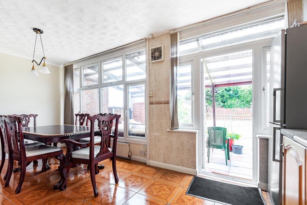 Kitchen Dining Area