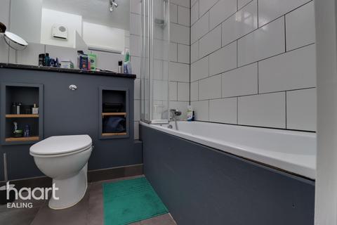 111 Abbeyfields Close, London, NW10 7EG