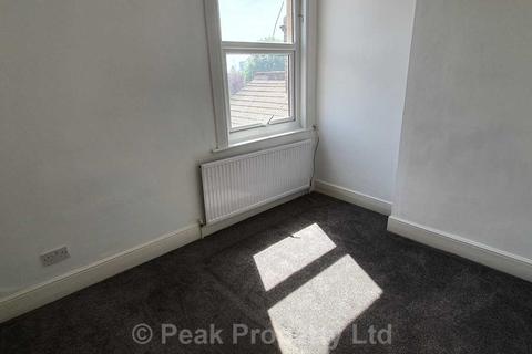 3 Camper Road, Southend-on-sea, SS1 2YR