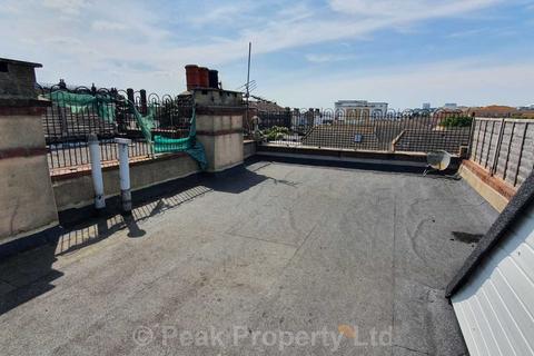 3 Camper Road, Southend-on-sea, SS1 2YR