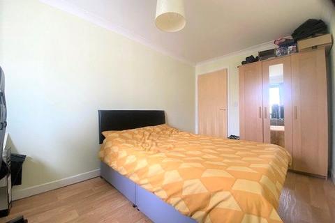 2 bedroom apartment to rent - Crown Dale, London, SE19