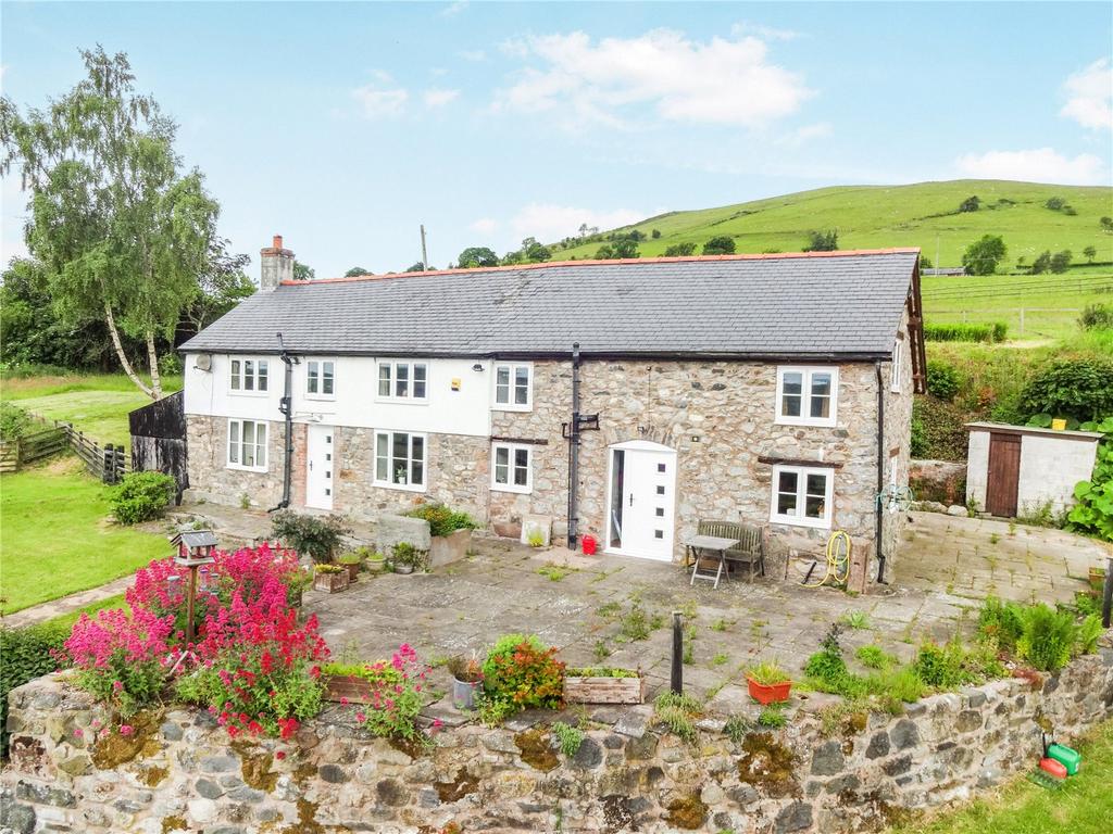 Llanrhaeadr Ym Mochnant, Powys, SY10 4 bed detached house £550,000