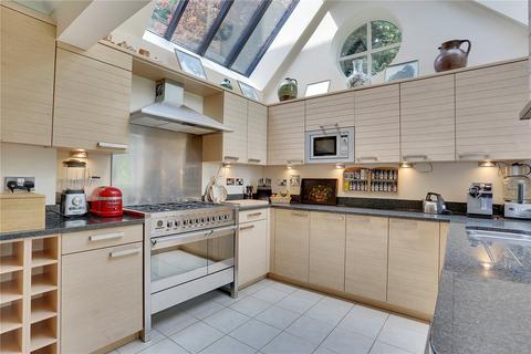 6 bedroom detached house to rent, Manor Fields, London Road, Southborough, Tunbridge Wells, TN4