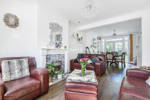 3 Scotsdale Road, London, SE12 8BS