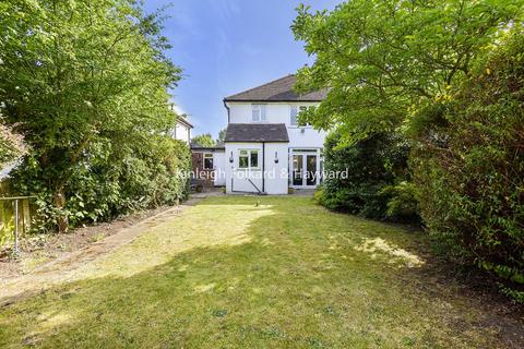 3 Scotsdale Road, London, SE12 8BS