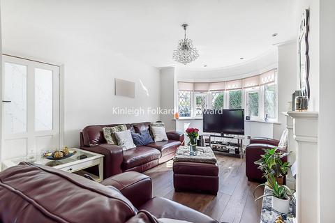3 Scotsdale Road, London, SE12 8BS