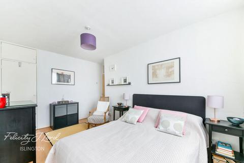 3 bedroom flat for sale, St John's Estate, Islington, N1