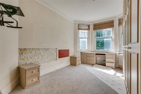 92 Oakwood Court, London, W14 8JZ