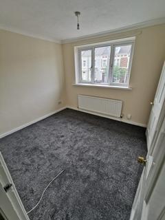 2 bedroom semi-detached house to rent - Whitehall Road, Gateshead NE8