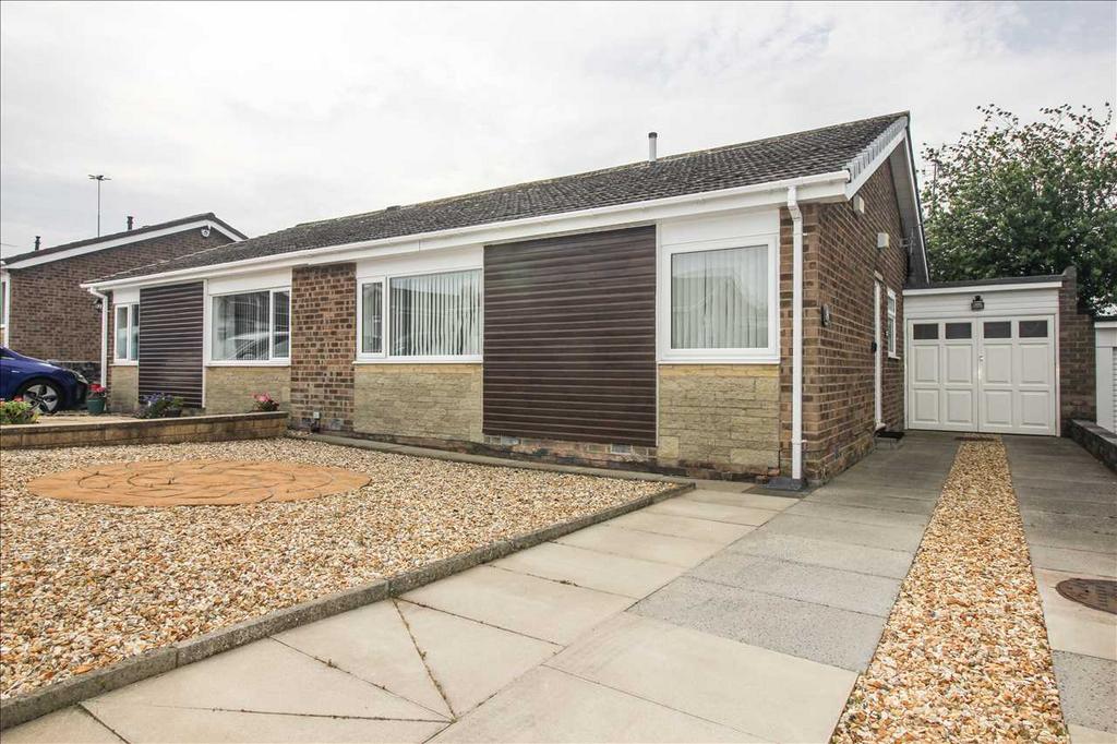 Hareside, Whitelea Glade, Cramlington 2 bed bungalow £750 pcm (£173 pw)