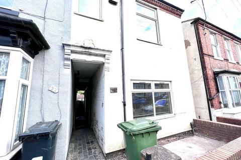 2 bedroom terraced house to rent, 32 Ivanhoe Street, Dudley, DY2 0YA