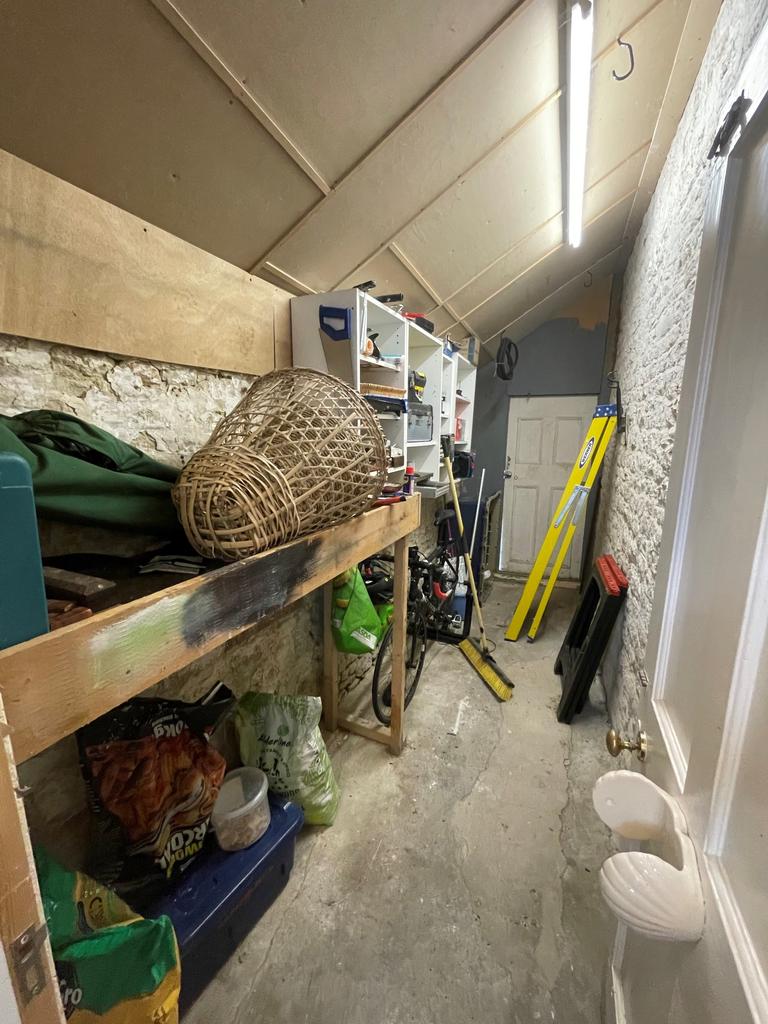 Storage or boot room