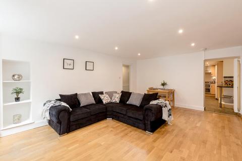 7b Leopold Place, Edinburgh, EH7 5JW