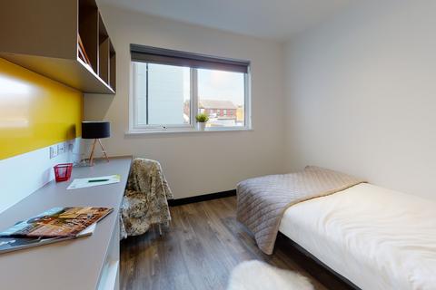 1 bedroom in a house share to rent, Standard En-suite, Opto Village, Luton, LU1