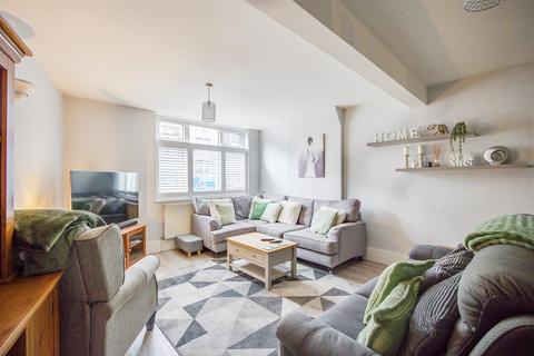 undefined, Sanderstead Road, South Croydon