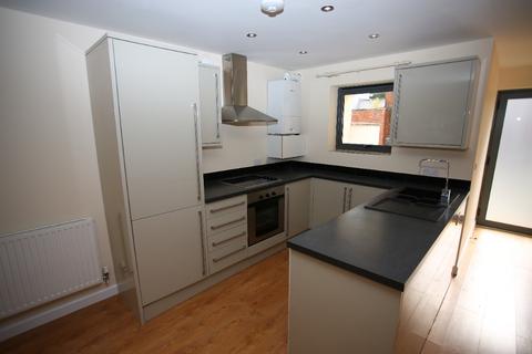 2 bedroom detached house to rent - Wellesley Road, Pittville, Cheltenham, GL50