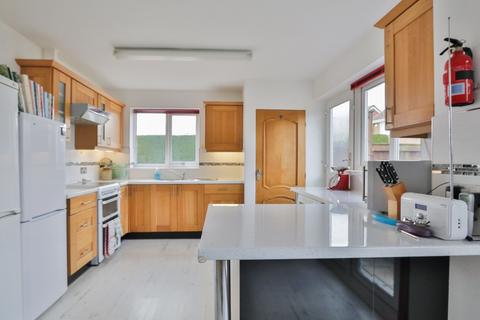 68 Plumtree Road, Thorngumbald, Hull, HU12 9QG