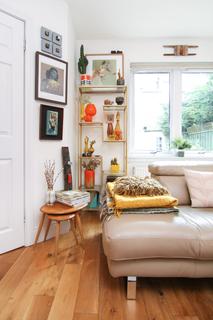 122 Duddingston Road, Edinburgh, EH15 1SU