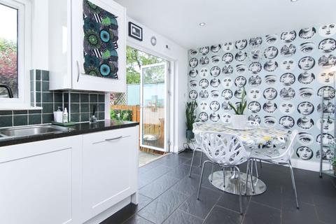 122 Duddingston Road, Edinburgh, EH15 1SU