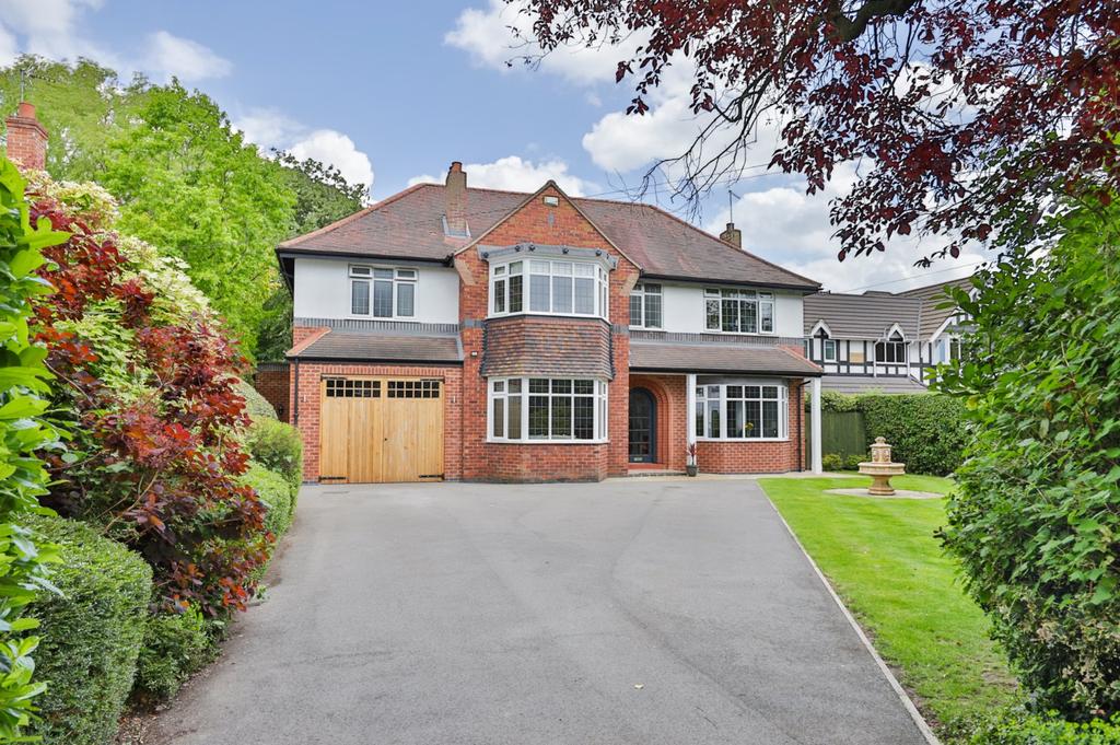 The Triangle, North Ferriby, East... 4 bed detached house £750,000