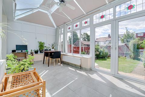 55 Beech Road, Benfleet, SS7 2AG