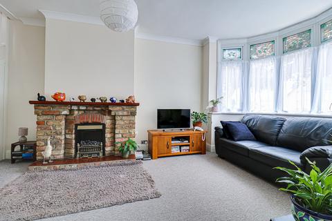 55 Beech Road, Benfleet, SS7 2AG