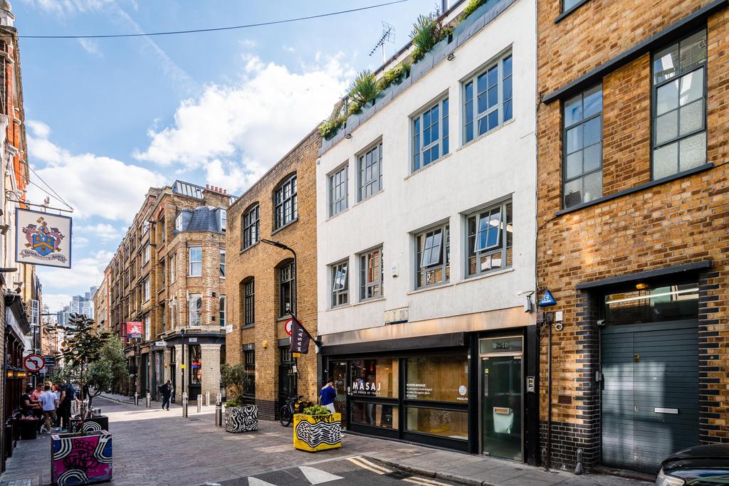 Charlotte Road, Shoreditch, London, EC2A 2 bed apartment £3,293 pcm (£760 pw)