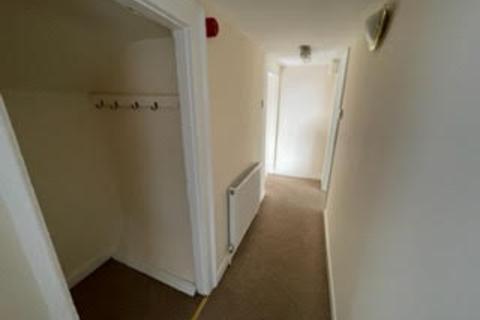 2 bedroom flat to rent - High Street, St. Asaph LL17
