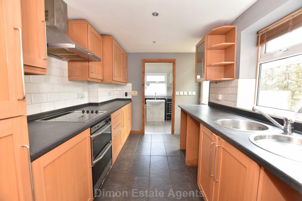 Pelham Road, Gosport 3 bed terraced house £200,000