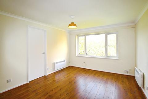 undefined, Green Acres, Croydon CR0