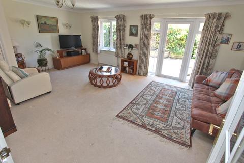 3 bedroom terraced house for sale - Latchmoor Court, Brookley Road, Brockenhurst, Hampshire, SO42