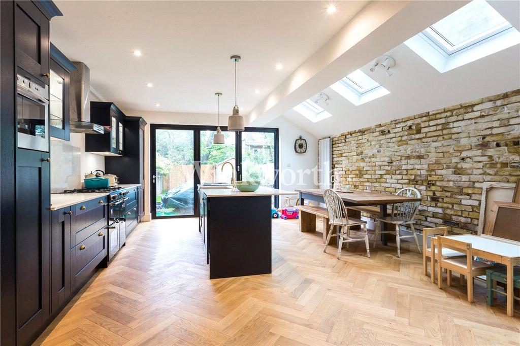 Frobisher Road, London, N8 4 bed terraced house £1,150,000