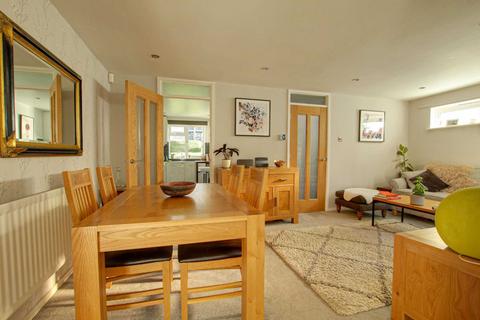 7 Field View, Caversham, Reading, RG4 5HB