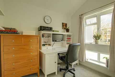 7 Field View, Caversham, Reading, RG4 5HB
